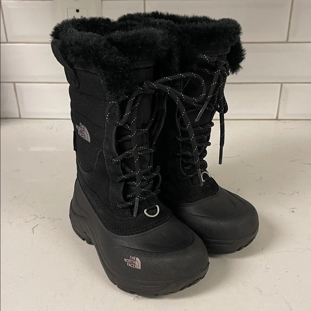 The North Face Kids' Shellista Lace Waterproof Black Fur-Lined Boots Size 11